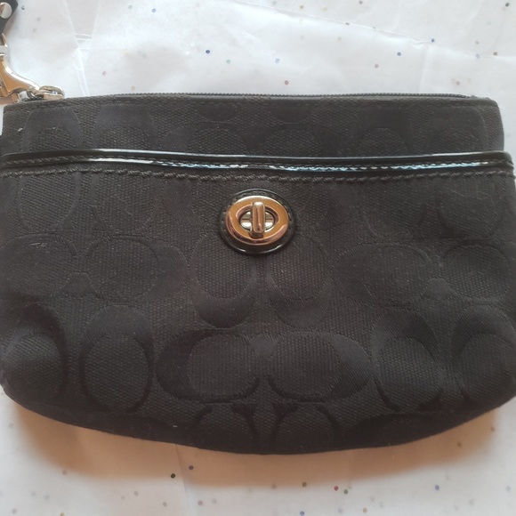 Coach wristlet - Picture 2 of 4